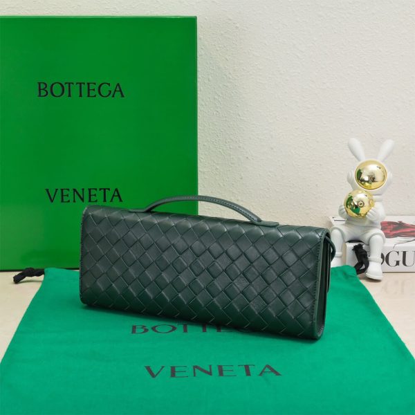 Bottega Veneta Andiamo Clutch(HIGH-END GRADE) - Image 3