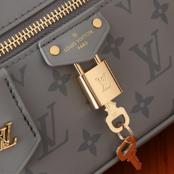 LV Vanity Chain Pouch - Image 5