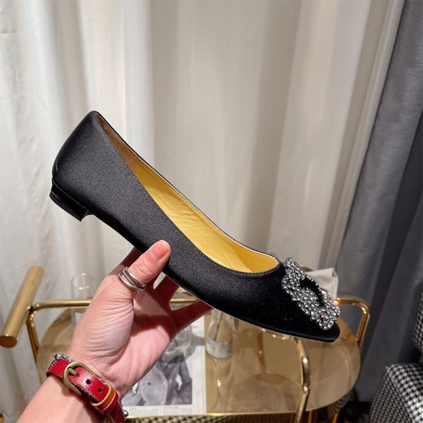 manolo blahnik hangisi - Image 5