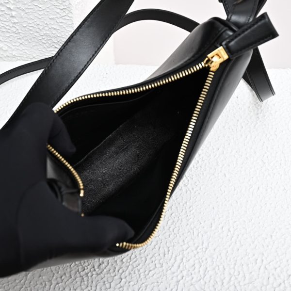 Prada Arqu? small leather shoulder bag - Image 8